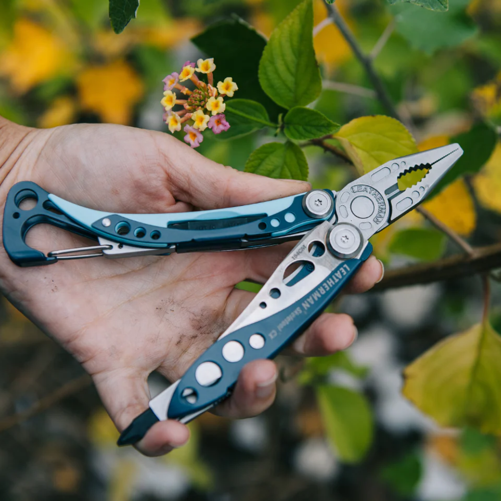 Leatherman - Skeletool CX Lightweight Multi- Tool | Nightshade