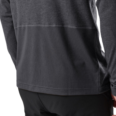 Close-up of the fabric on the lower back of the 5.11 Tactical PT-R Charge Long Sleeve 2.0 in Black Heather