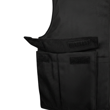 EnGarde PUMA anti-stab vest in black, left side with pocket open